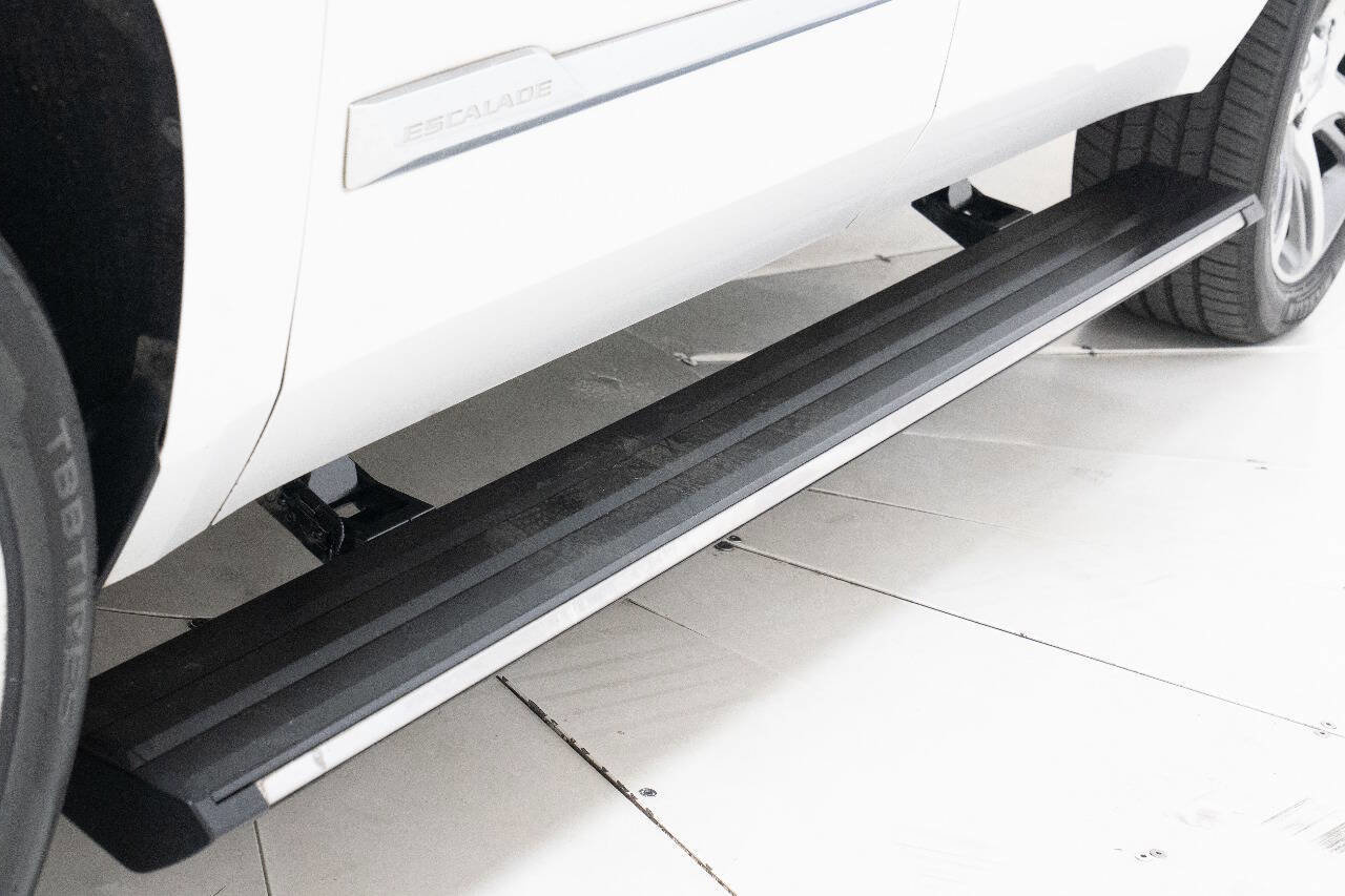 Used 2016 Cadillac Escalade ESV Premium AWD/4WD image 78