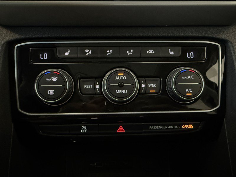 Used 2021 Volkswagen Atlas SEL FWD image 40