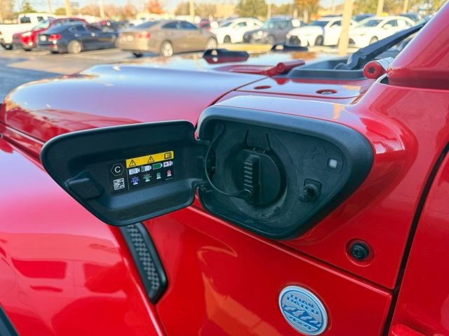 Used 2024 Jeep Wrangler Unlimited Sahara image 13