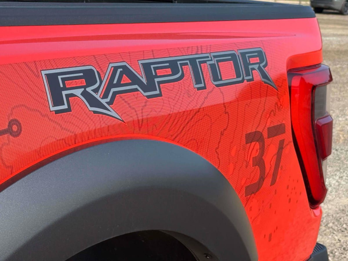 Used 2023 Ford F150 Raptor w/ Raptor 37 Performance Package AWD/4WD image 8