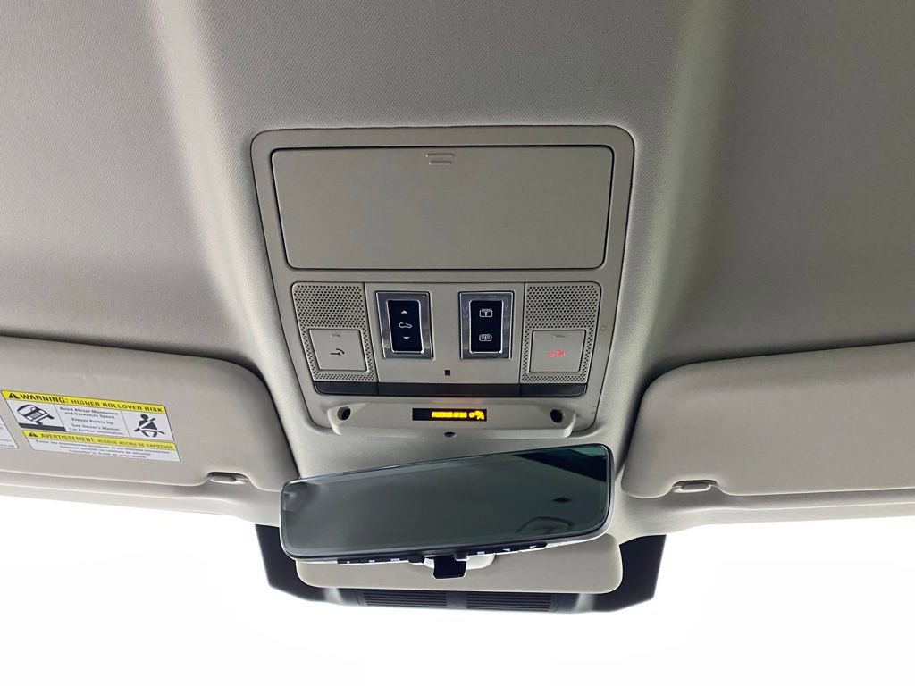 Used 2020 Land Rover Defender 110 SE image 23