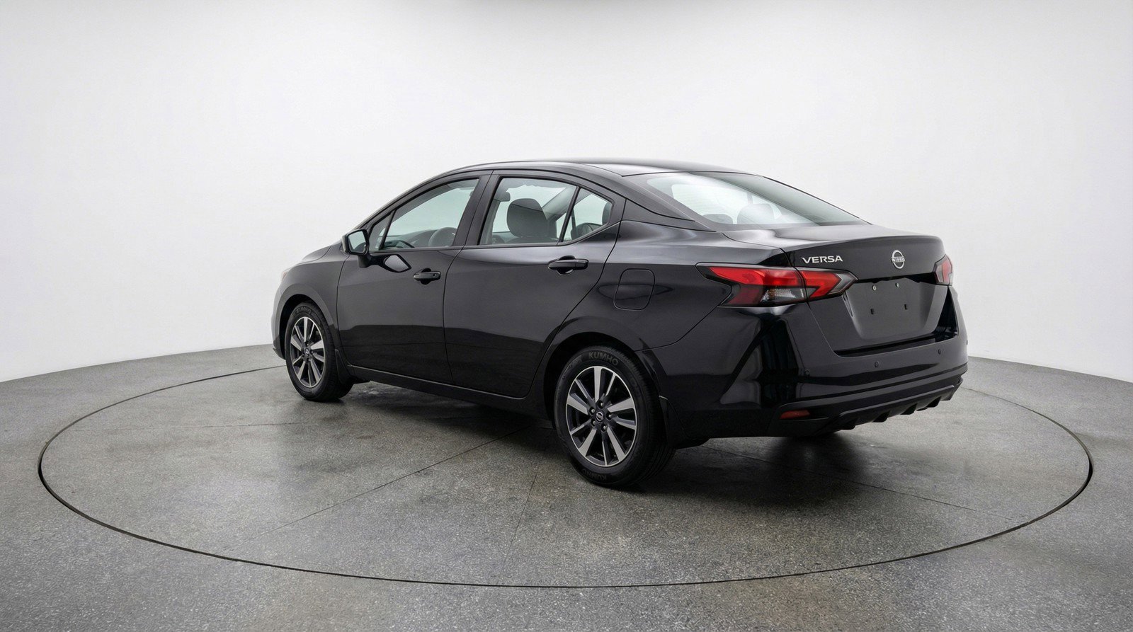 Used 2025 Nissan Versa SV w/ Trunk Package image 6