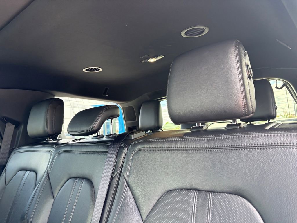 Used 2020 Ford Expedition Limited w/ Equipment Group 301A RWD image 29