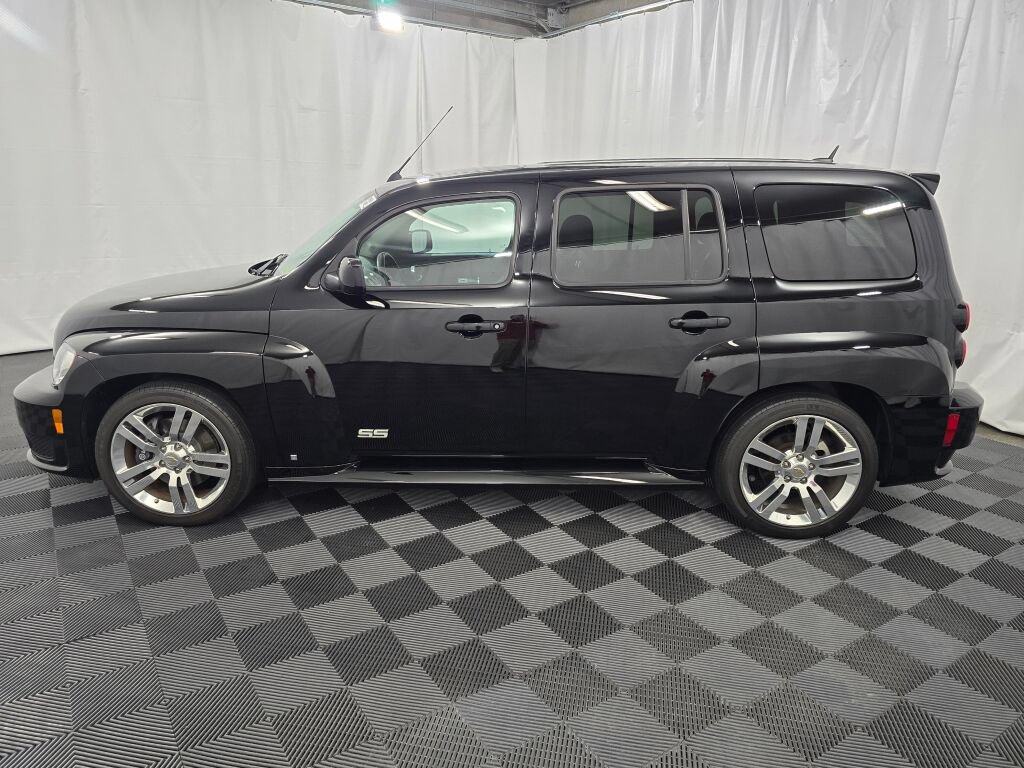 Used 2009 Chevrolet HHR SS w/ Performance Package FWD image 2
