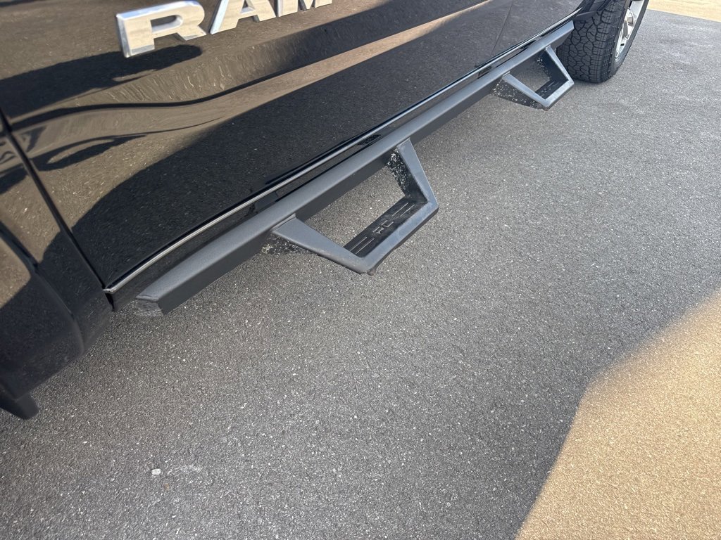 Used 2020 RAM 1500 Laramie w/ Sport Appearance Package image 15