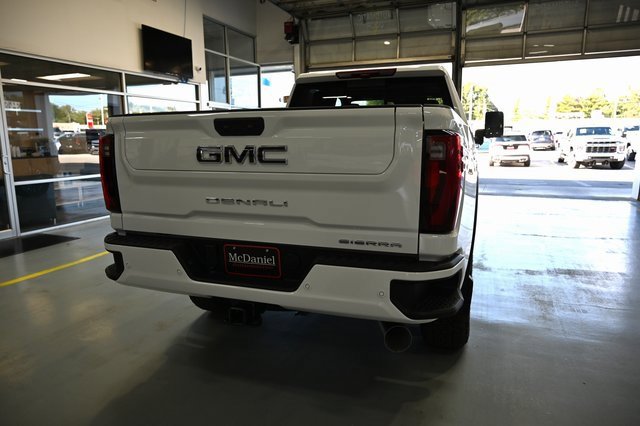 New 2026 GMC Sierra 2500 Denali Ultimate w/ Max Trailering Package image 5