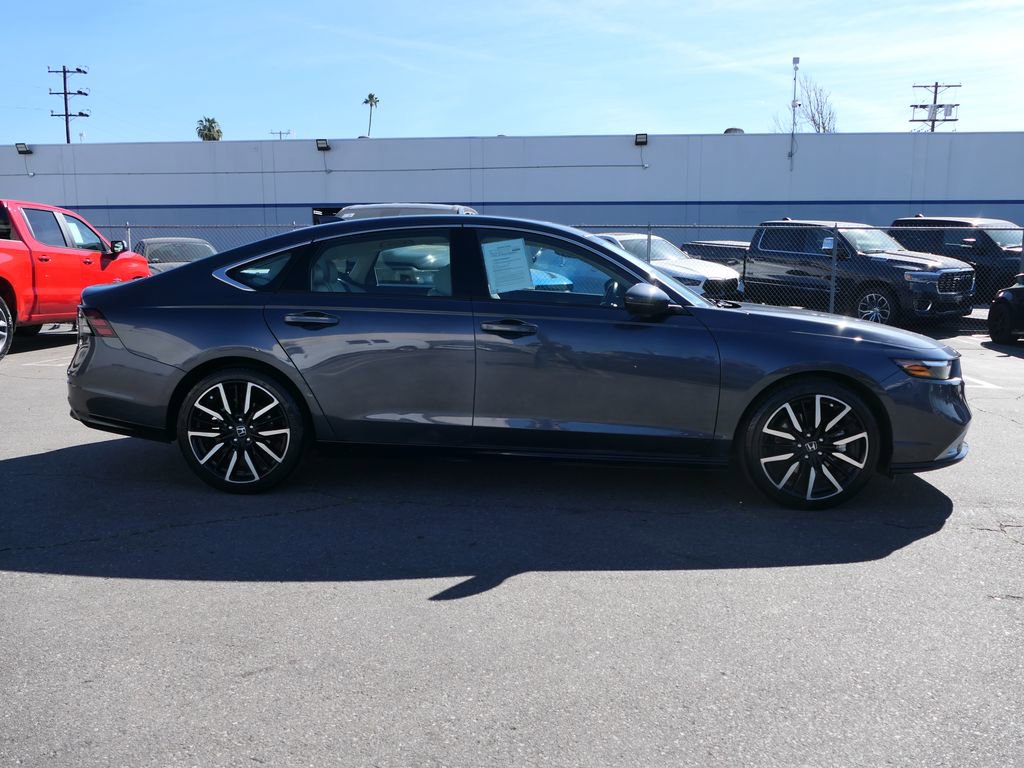 Used 2024 Honda Accord Touring image 3
