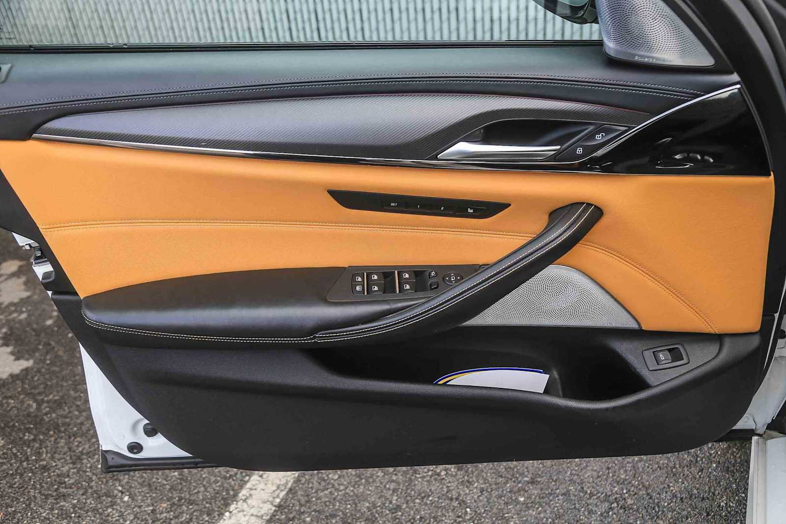 Used 2023 BMW M5 image 17