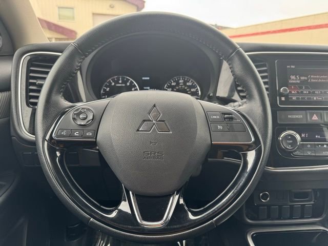 Used 2018 Mitsubishi Outlander SE image 22