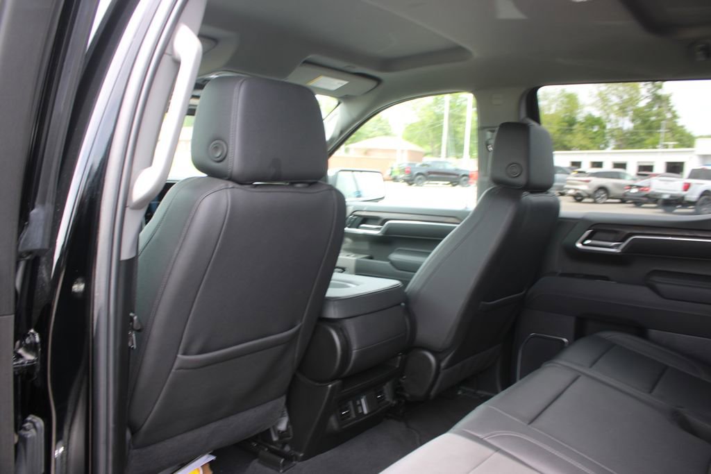 Used 2025 GMC Sierra 1500 SLT AWD/4WD image 23