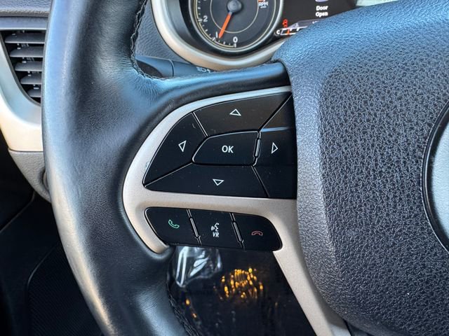 Used 2018 Jeep Cherokee Limited AWD/4WD image 21