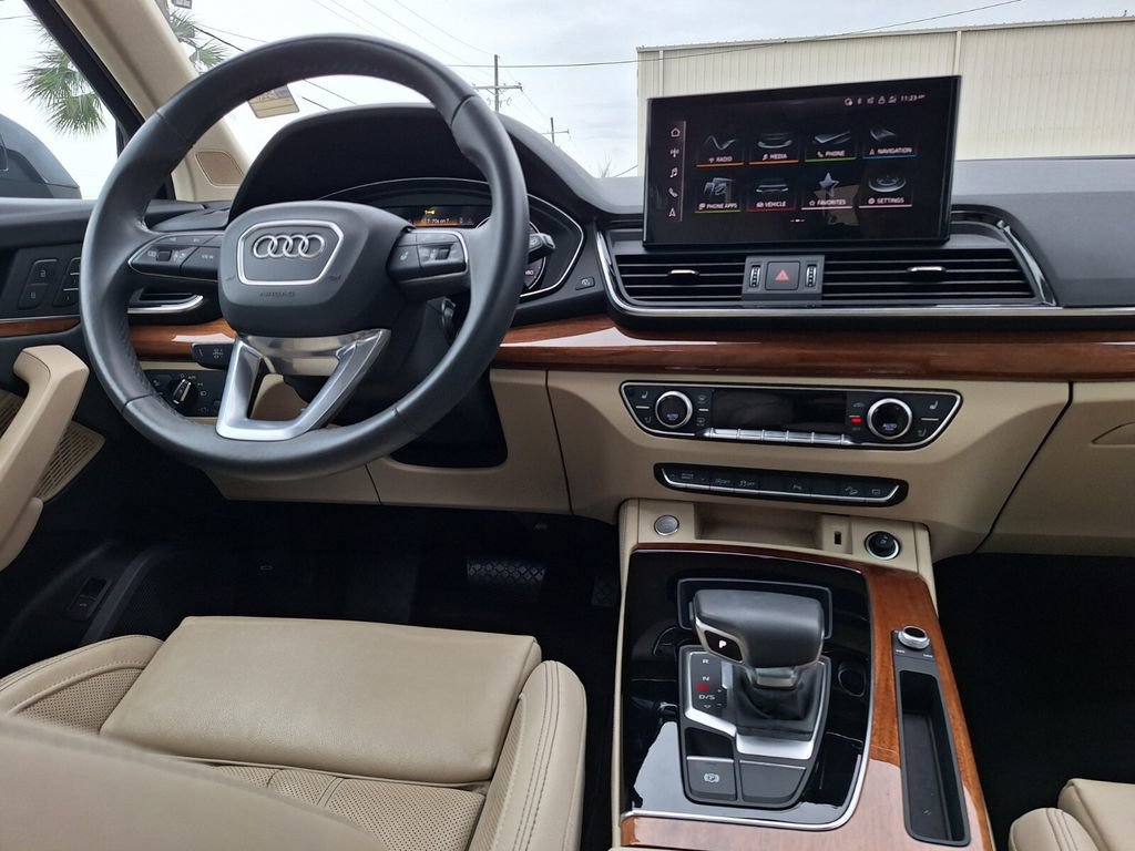 Used 2023 Audi Q5 2.0T Premium Plus AWD/4WD image 9