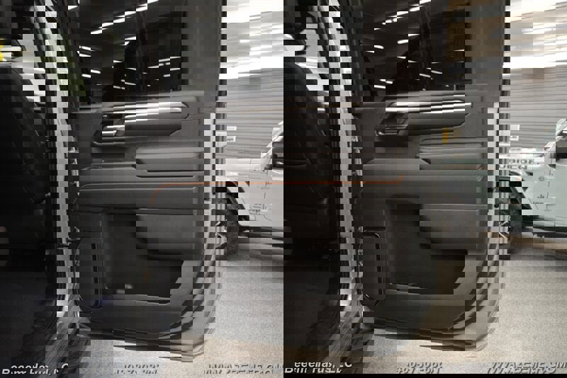 Used 2024 GMC Sierra 2500 AT4 w/ AT4 Premium Plus Package image 38