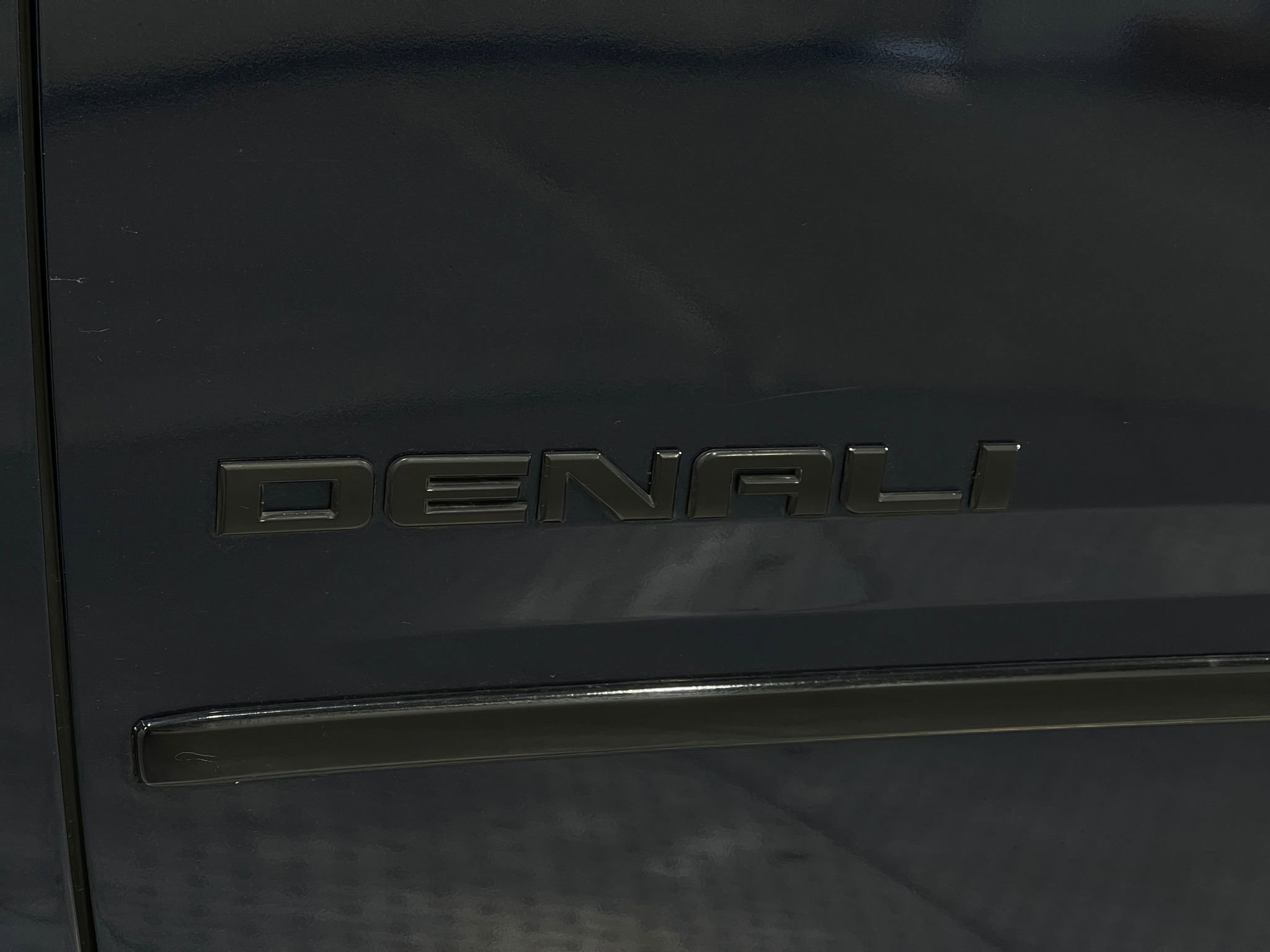 Used 2018 GMC Yukon Denali image 41