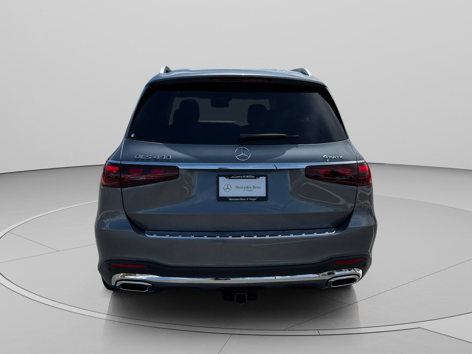 Certified 2026 Mercedes-Benz GLS 450 4MATIC image 4