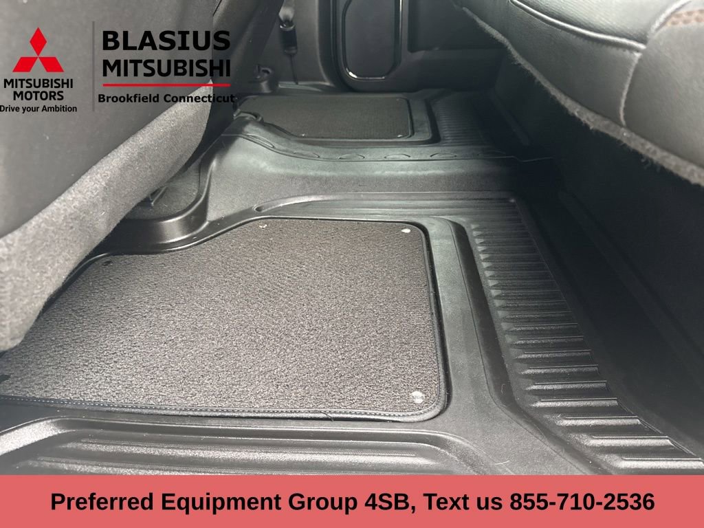Used 2025 GMC Sierra 2500 AT4 image 18