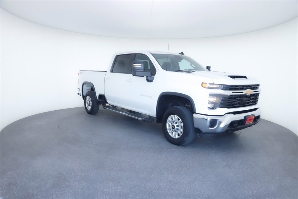 Used 2024 Chevrolet Silverado 2500 LT image 11