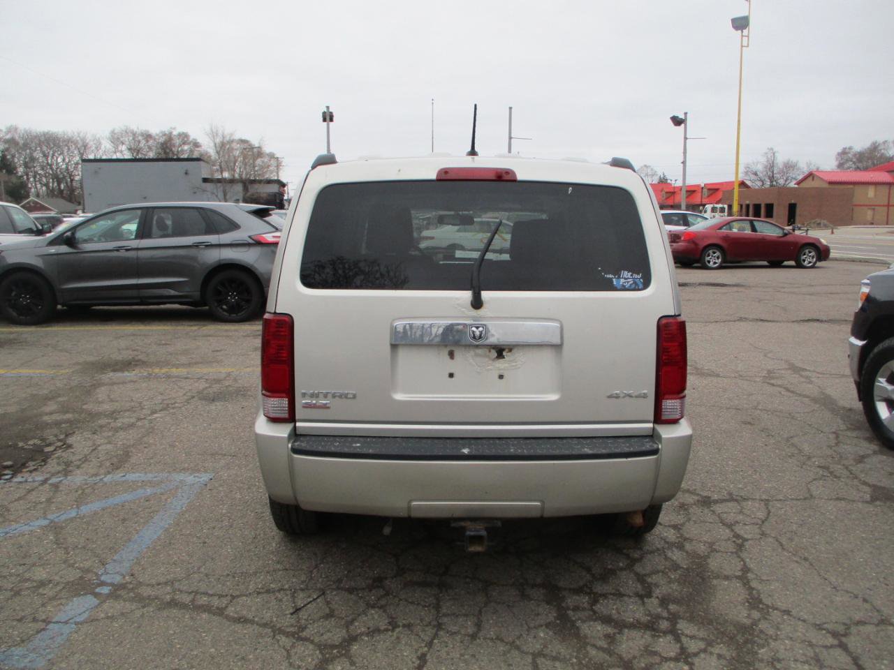 Used 2008 Dodge Nitro SLT image 6