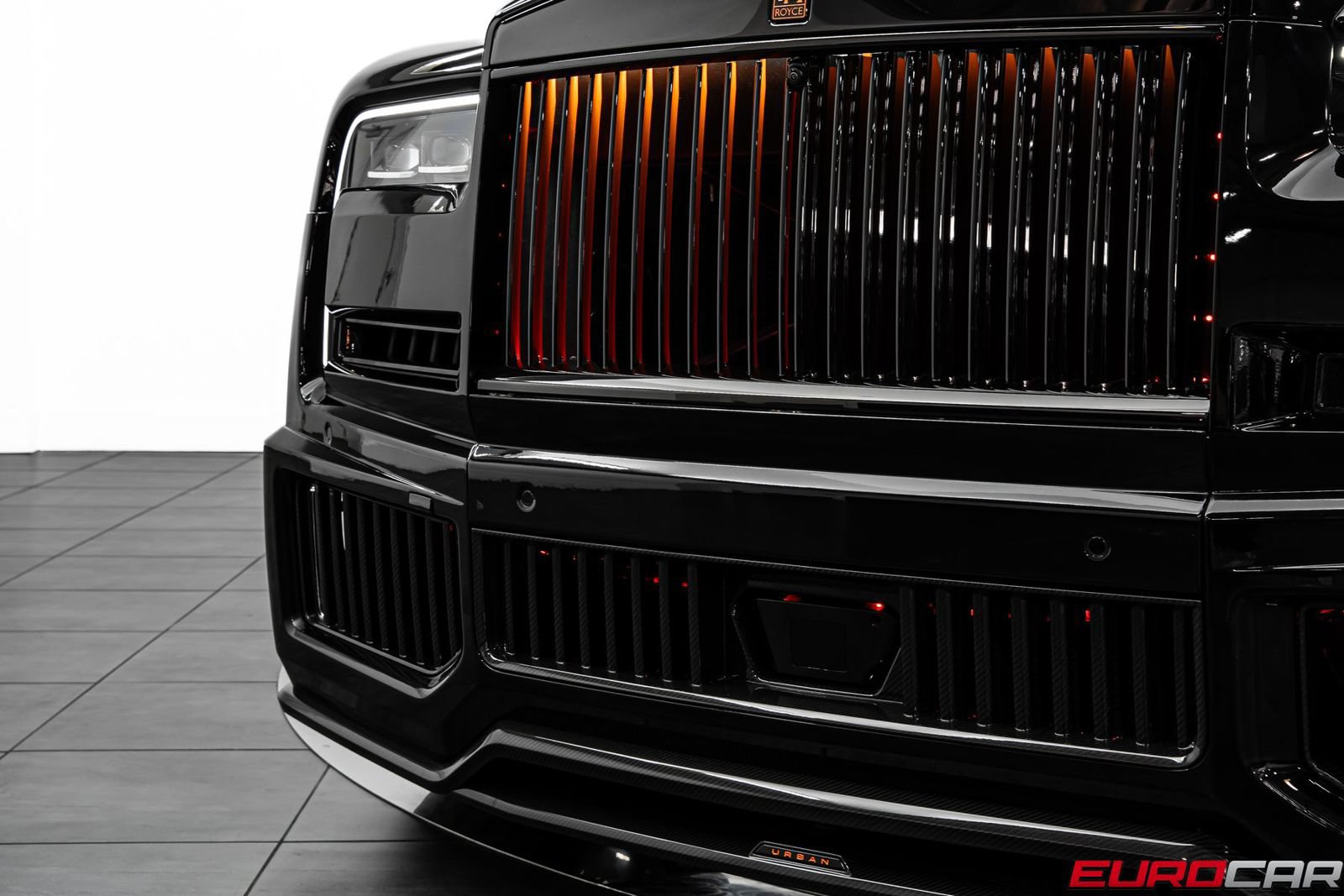 Used 2025 Rolls-Royce Cullinan Black Badge AWD/4WD image 16