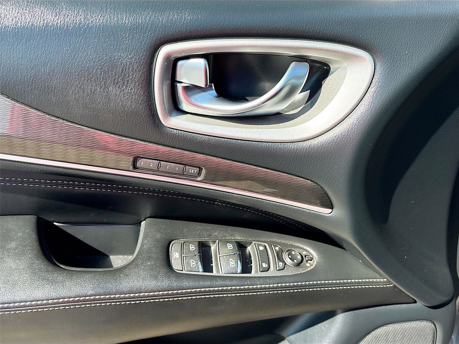 Used 2020 INFINITI QX60 Luxe FWD image 17