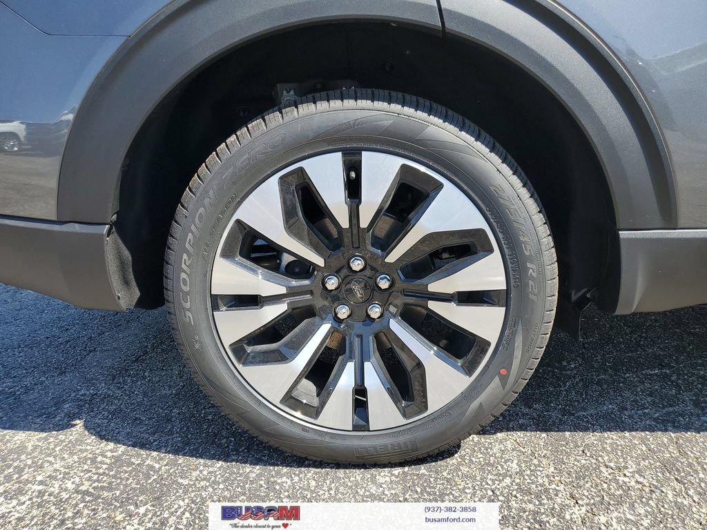 New 2026 Ford Explorer Platinum w/ LUX Leather Package AWD/4WD image 6