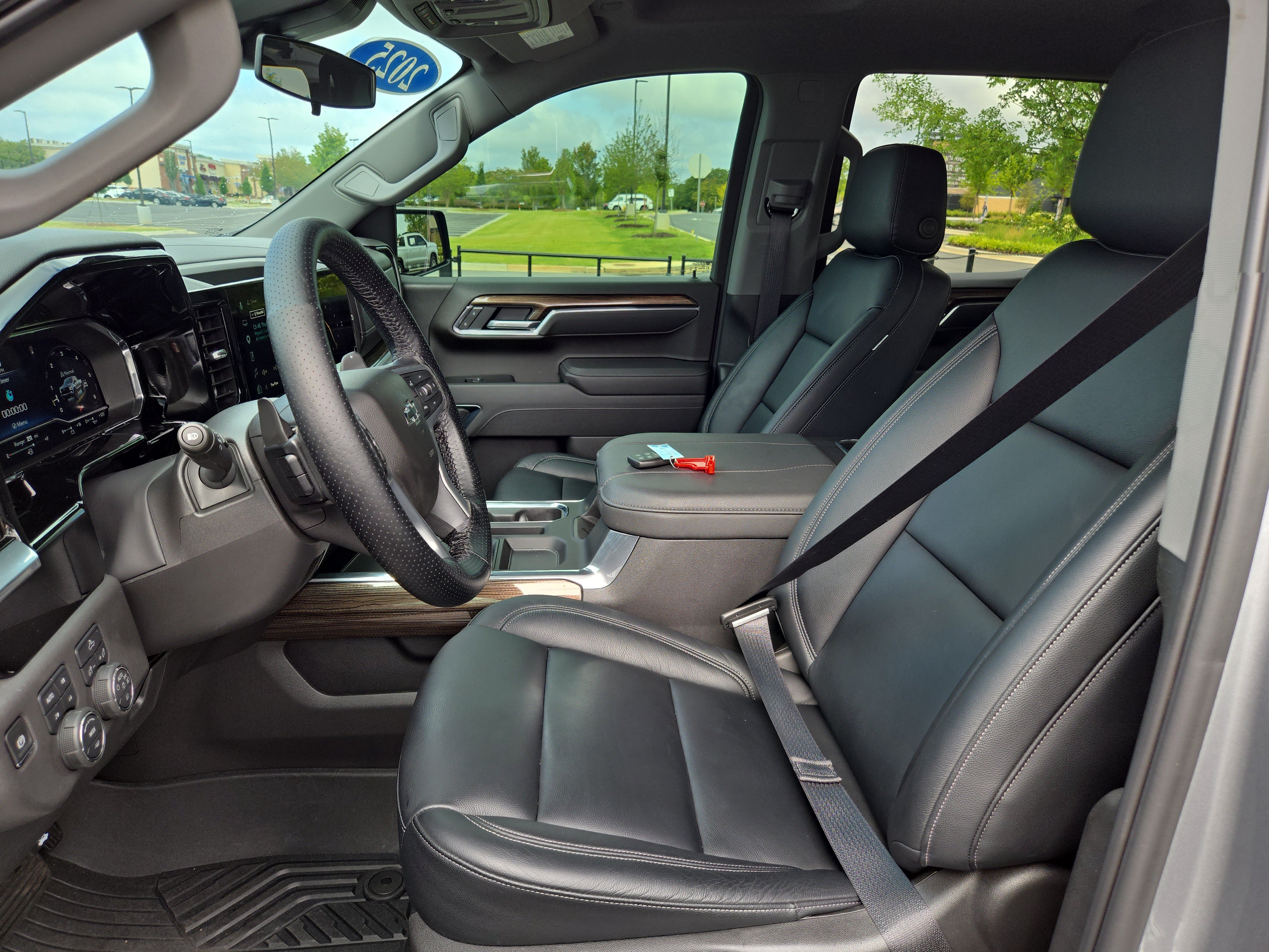 Certified 2025 Chevrolet Silverado 1500 LT Trail Boss w/ Protection Package AWD/4WD image 18