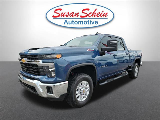 Used 2025 Chevrolet Silverado 3500 LT image 1