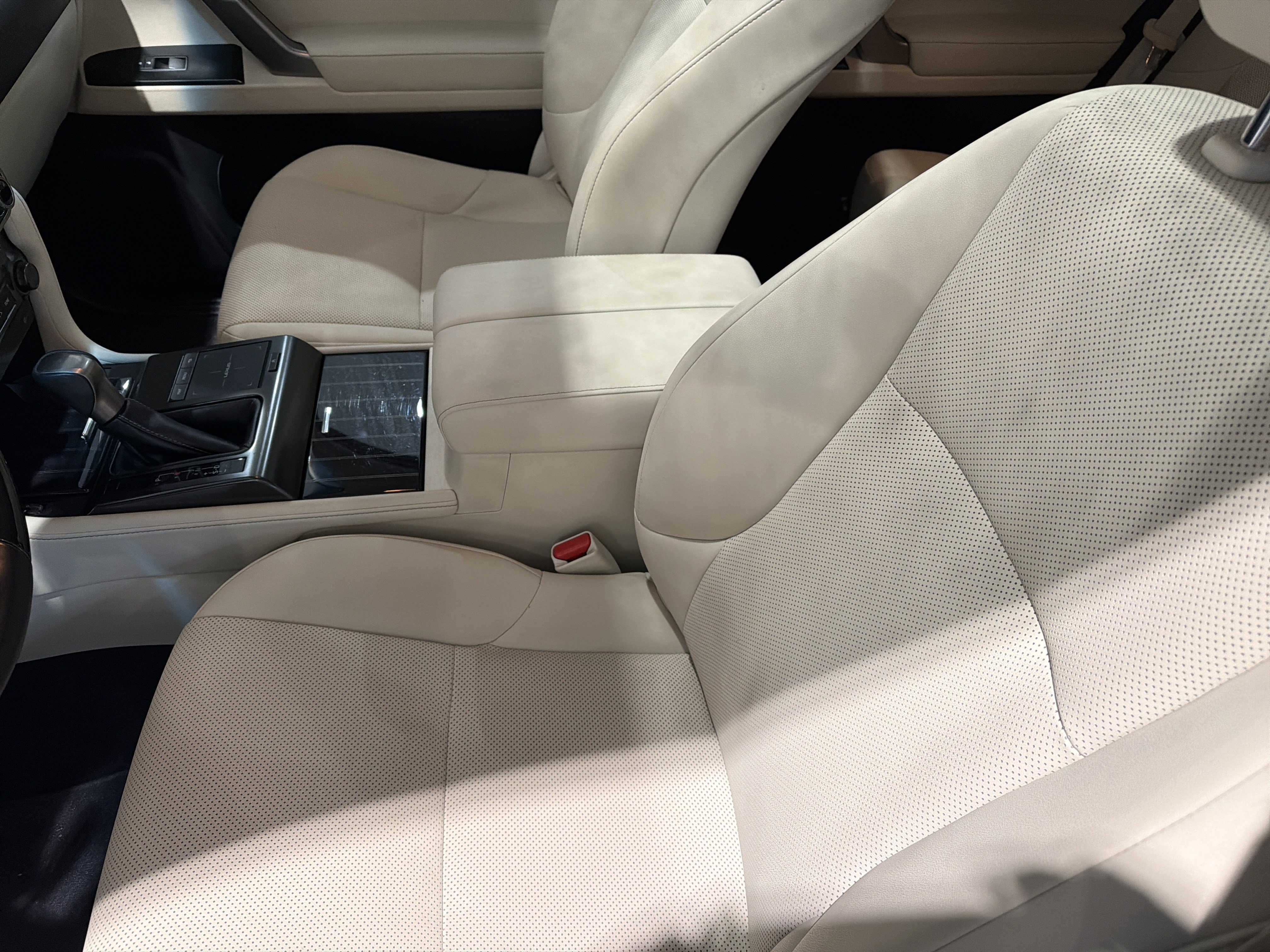 Certified 2023 Lexus GX 460 Premium w/ Premium Package AWD/4WD image 14