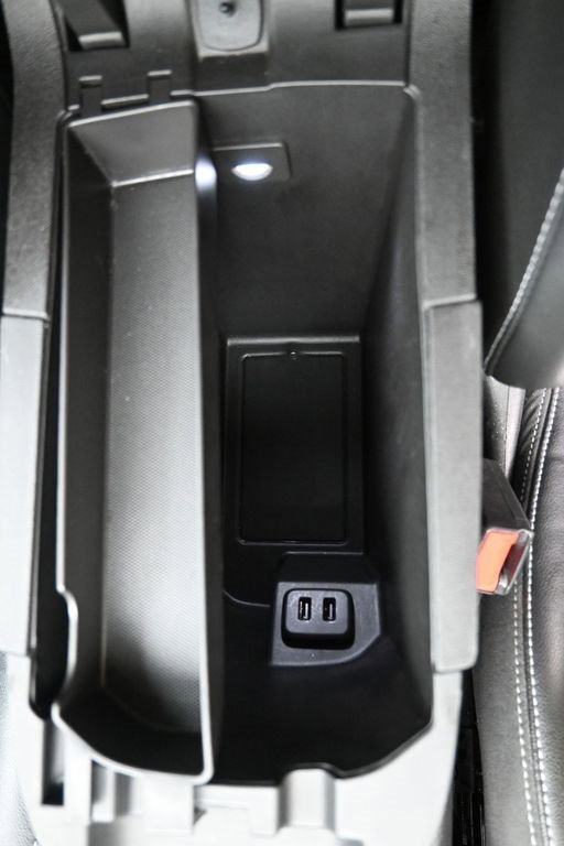 Used 2023 GMC Terrain SLT image 19