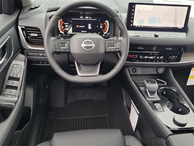 New 2026 Nissan Rogue Platinum image 7