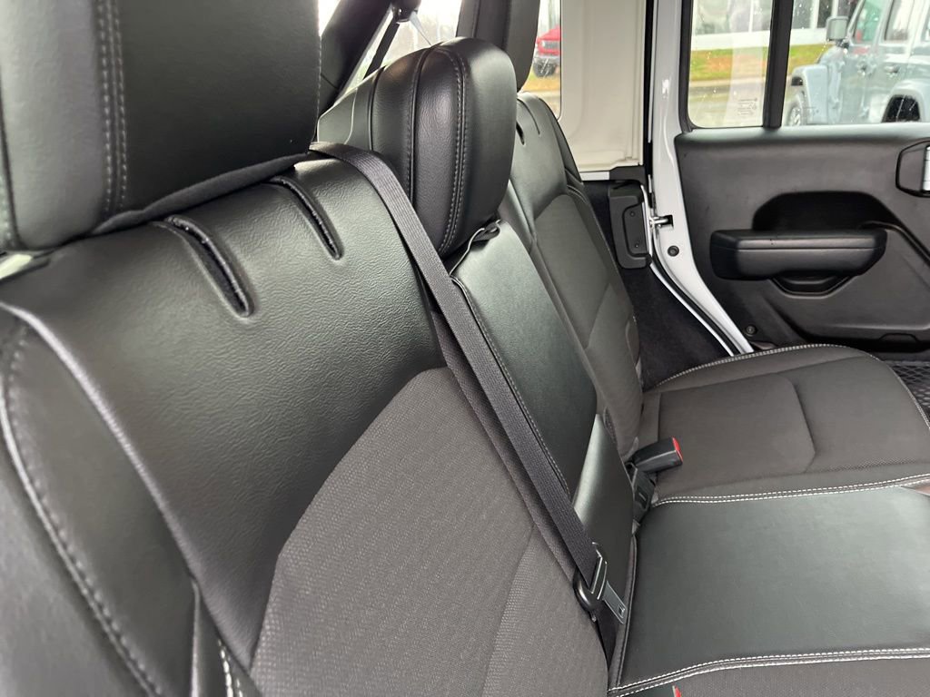 Used 2023 Jeep Wrangler Freedom Edition image 43