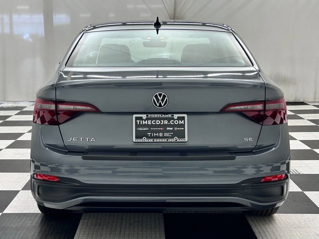 Used 2022 Volkswagen Jetta SE FWD image 6
