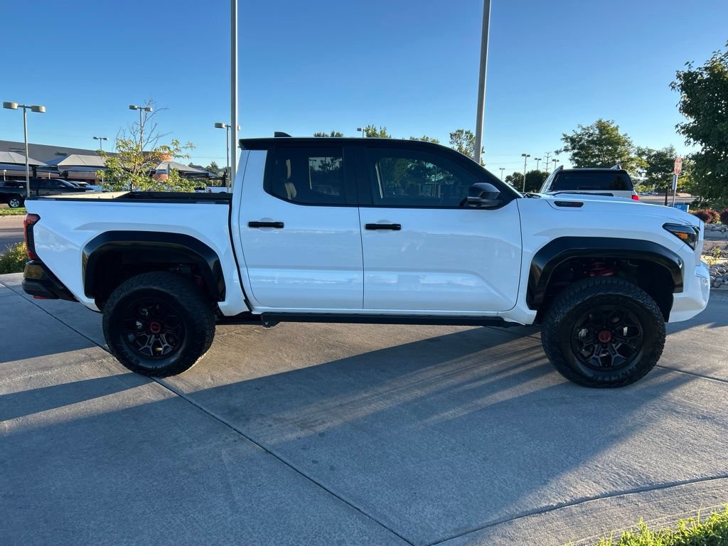 Used 2025 Toyota Tacoma TRD Pro AWD/4WD image 8