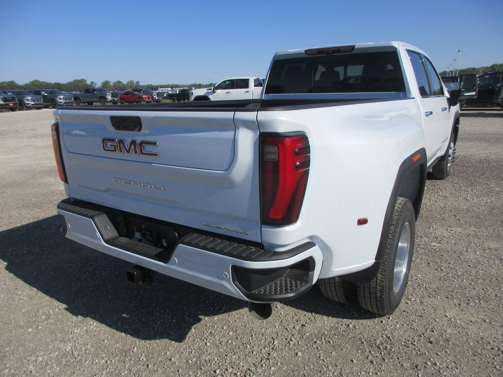 New 2026 GMC Sierra 3500 Denali w/ Denali Reserve Package AWD/4WD image 5