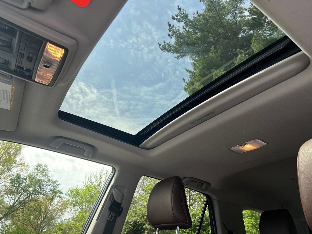 Used 2019 Toyota 4Runner Limited AWD/4WD image 17