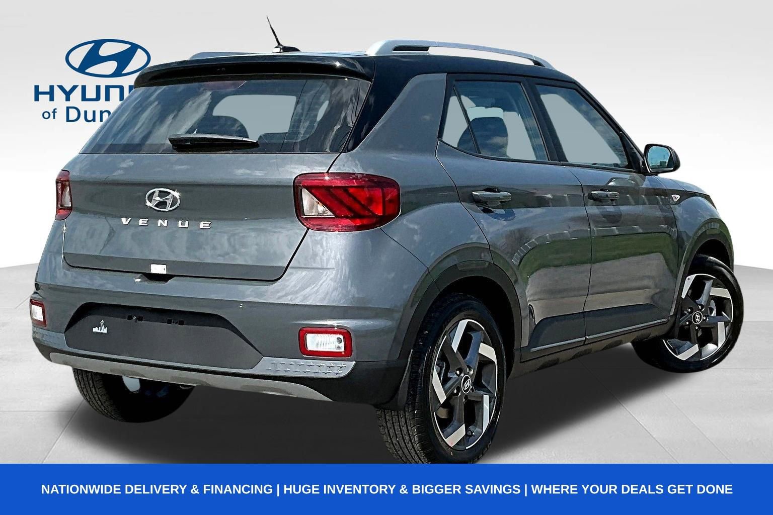 Used 2026 Hyundai Venue SEL image 8