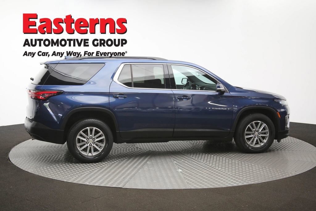 Used 2023 Chevrolet Traverse LT AWD/4WD image 44