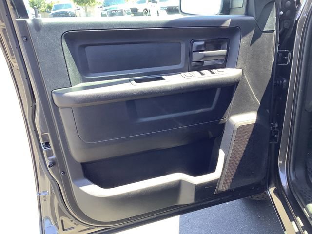 Used 2017 RAM 1500 Express RWD image 9