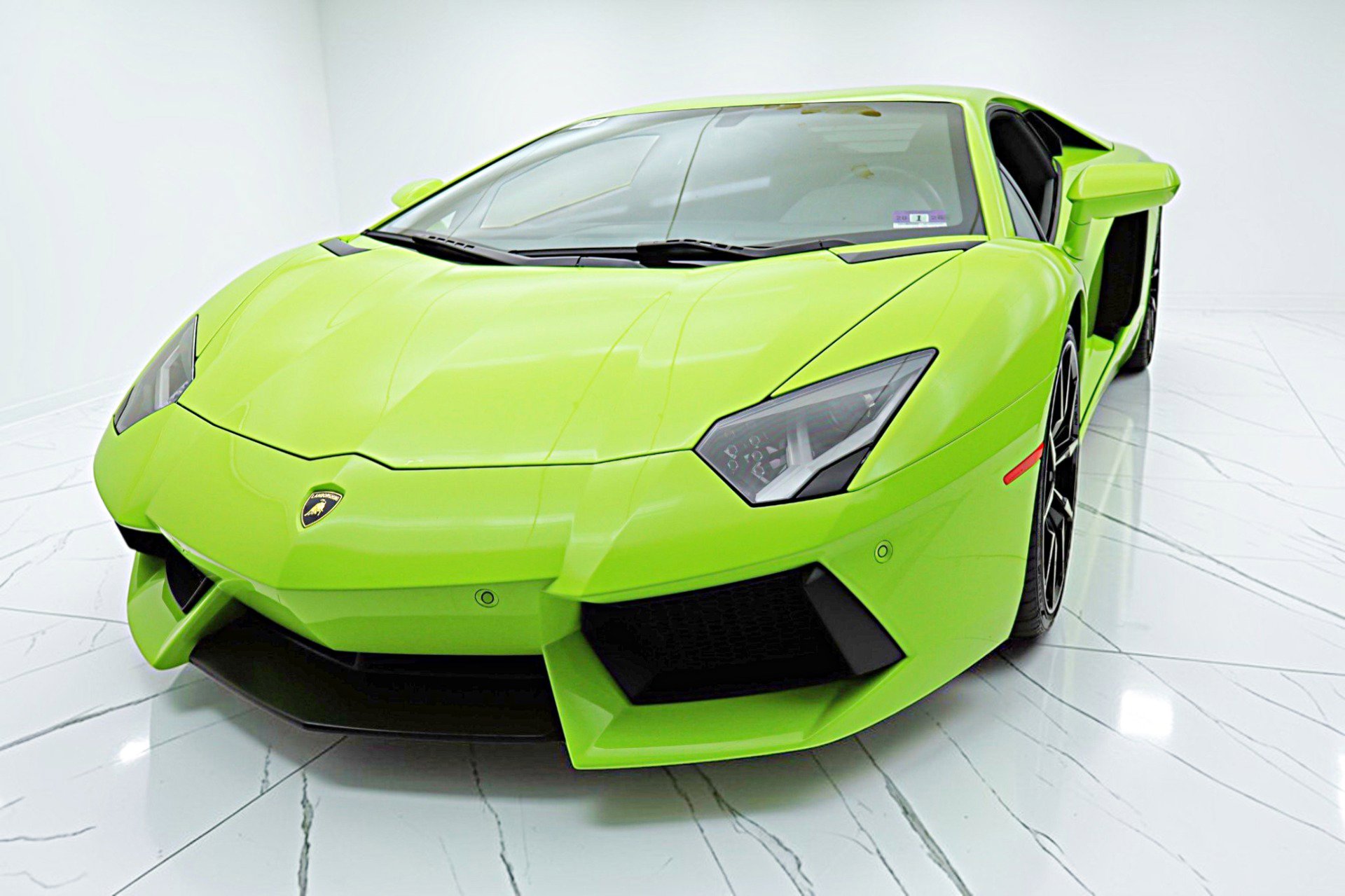 Used 2016 Lamborghini Aventador LP 700-4 image 8