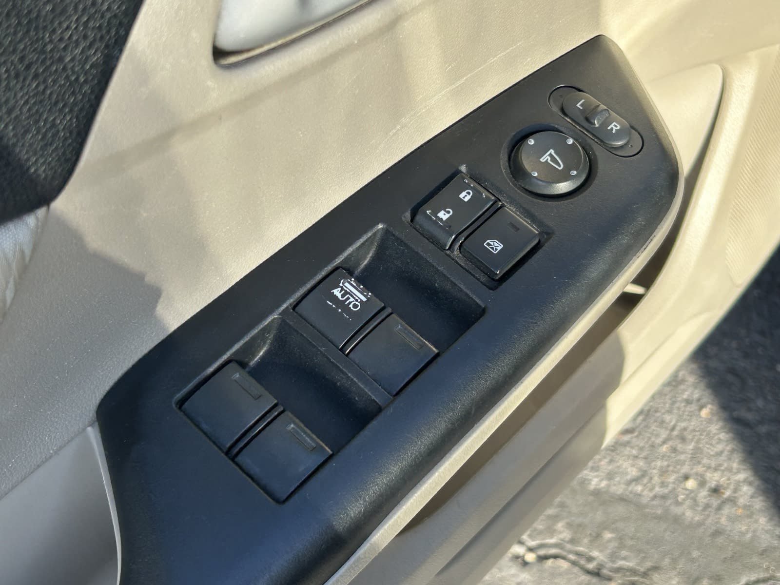 Used 2015 Honda Civic LX image 25