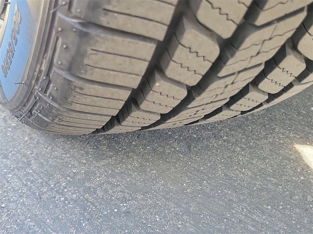 Used 2023 Nissan Leaf S image 28