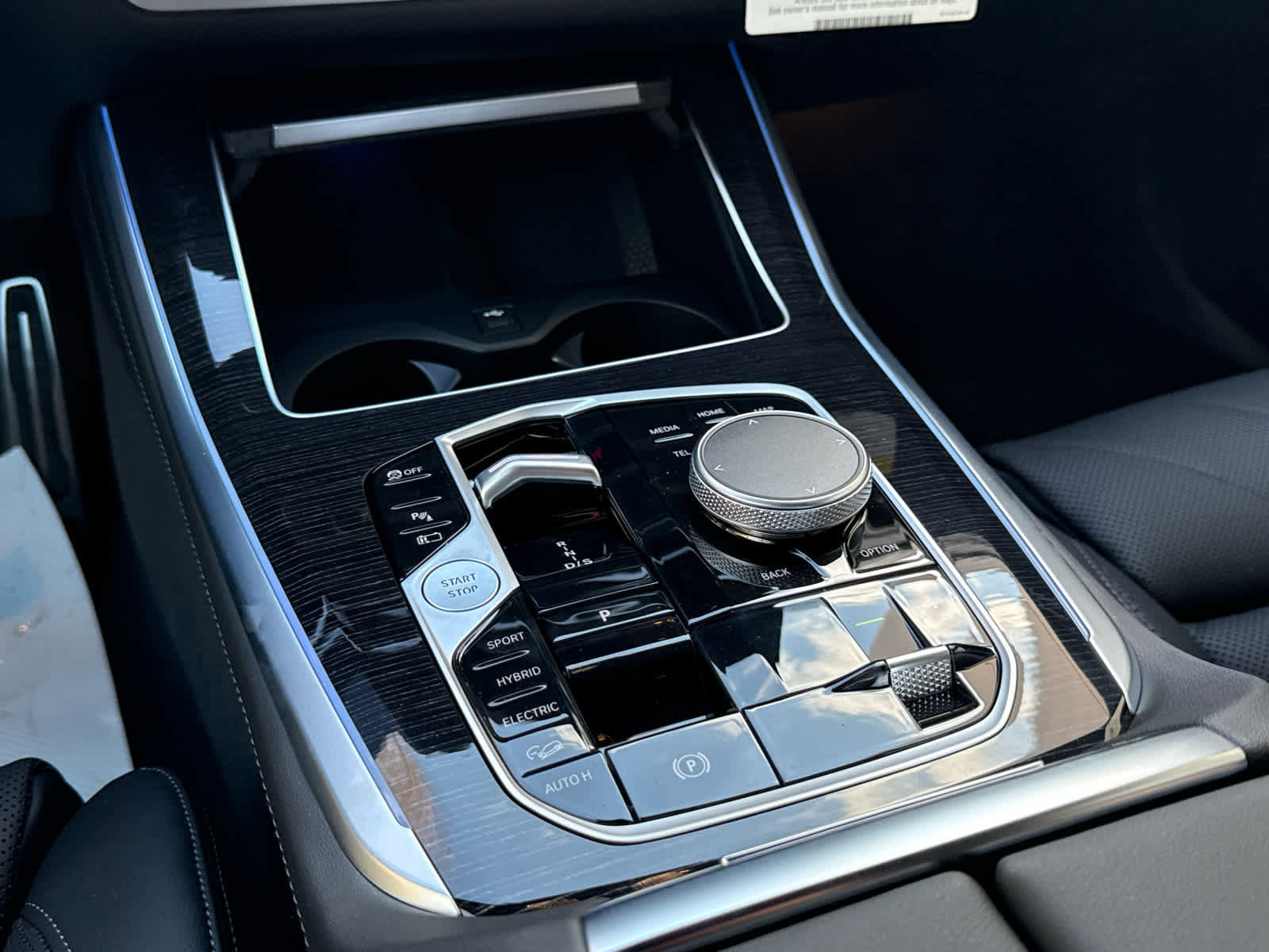 New 2026 BMW X5 xDrive50e w/ M Sport Package image 10