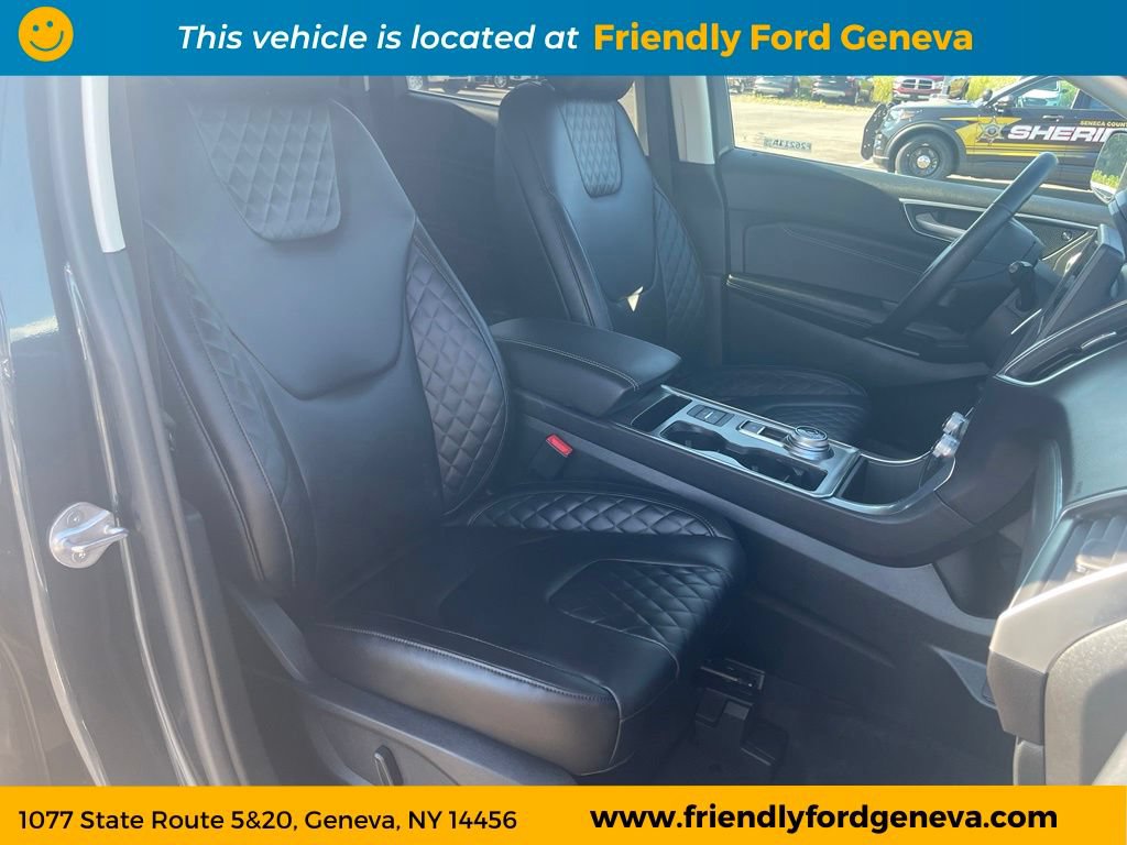 Used 2023 Ford Edge Titanium AWD/4WD image 16