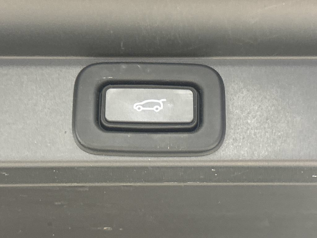 Used 2023 Land Rover Range Rover Long Wheelbase SE AWD/4WD image 19