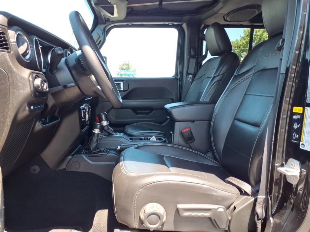 Used 2023 Jeep Wrangler Unlimited Sahara image 12