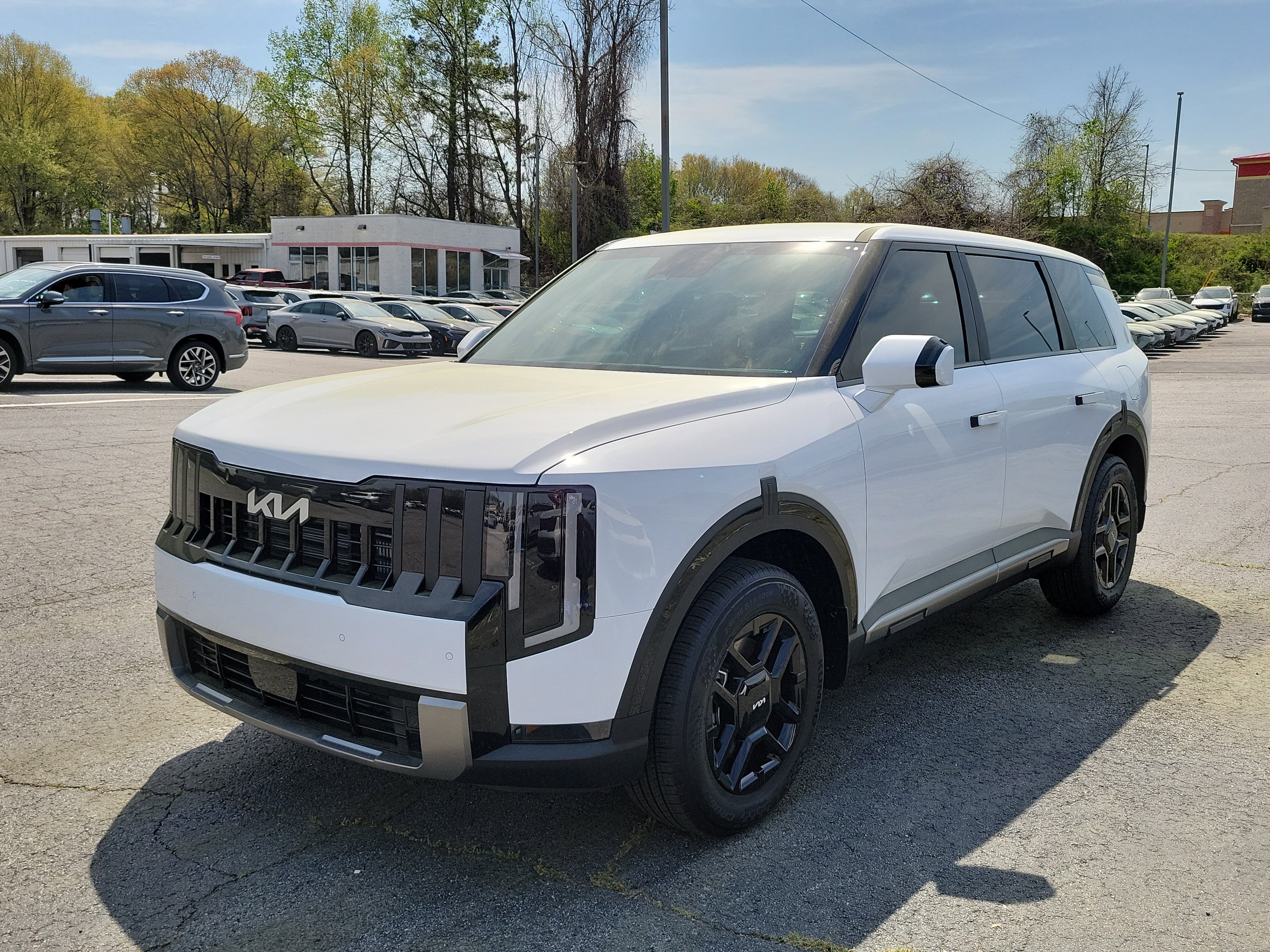 New 2027 Kia Telluride LX image 3