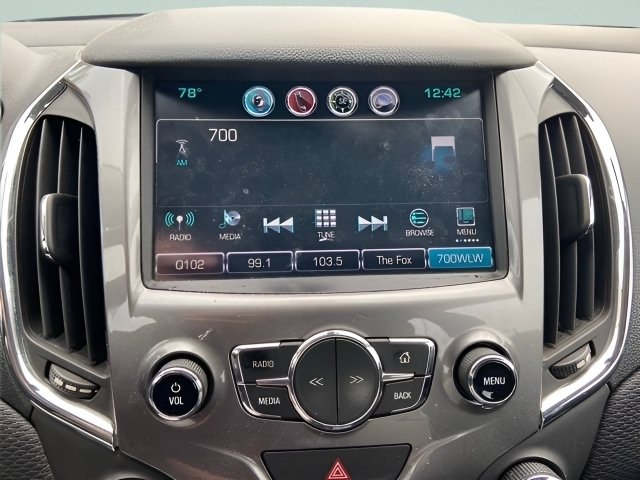 Used 2016 Chevrolet Cruze LT w/ Sun And Sound Package FWD image 16