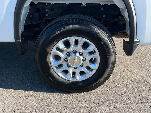 Used 2024 Chevrolet Silverado 3500 LT image 16