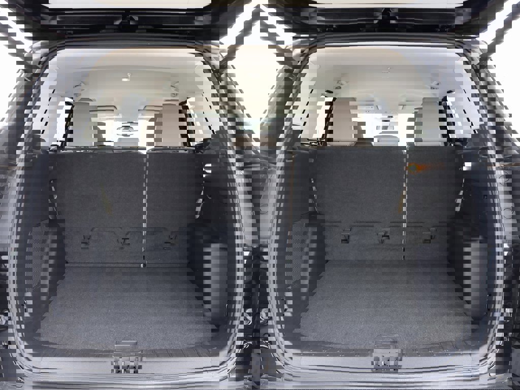 Used 2019 Ford Escape Titanium image 15