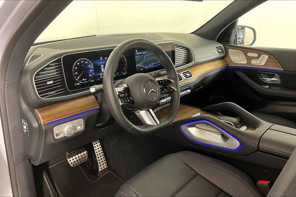New 2025 Mercedes-Benz GLS 450 4MATIC image 6